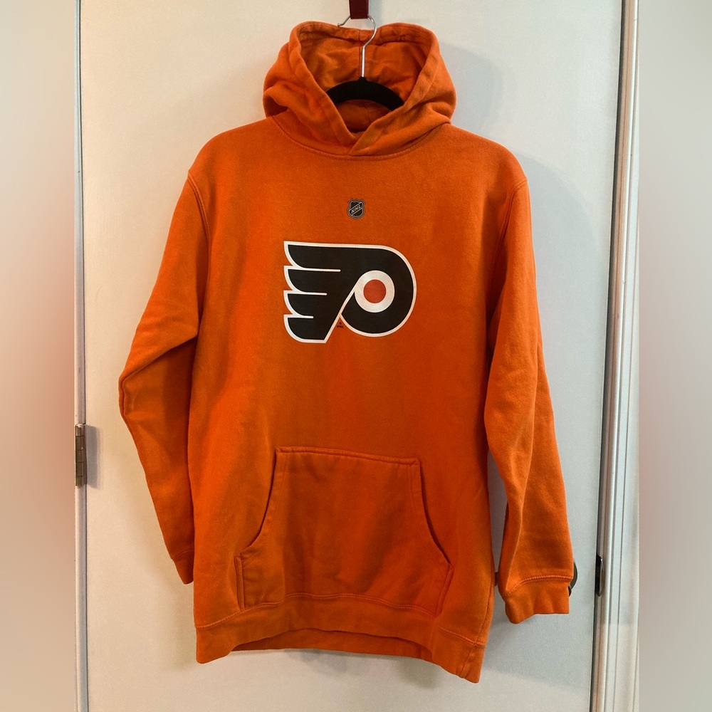 Philadelphia Flyers Sweatshirt. Size S/M. Hartnell #19. Philly Flyers Apparel.